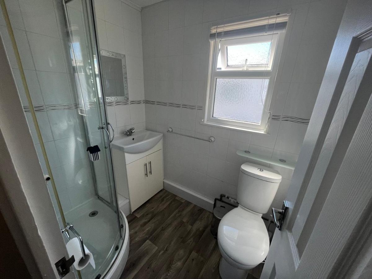 Chalet 192, Hemsby - Two Bed Chalet, Sleeps 5, Pet Friendly, Bed Linen And Towels Included Esterno foto
