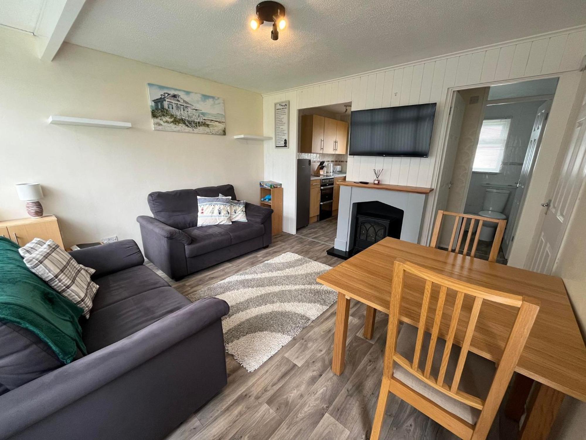 Chalet 192, Hemsby - Two Bed Chalet, Sleeps 5, Pet Friendly, Bed Linen And Towels Included Esterno foto